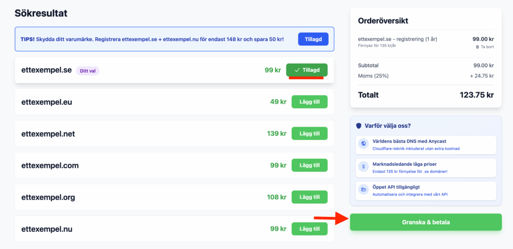 Domänsökresultat som visar tillgängliga domäner med 'Lägg till'-knappar och 'Granska & betala'-knapp"
